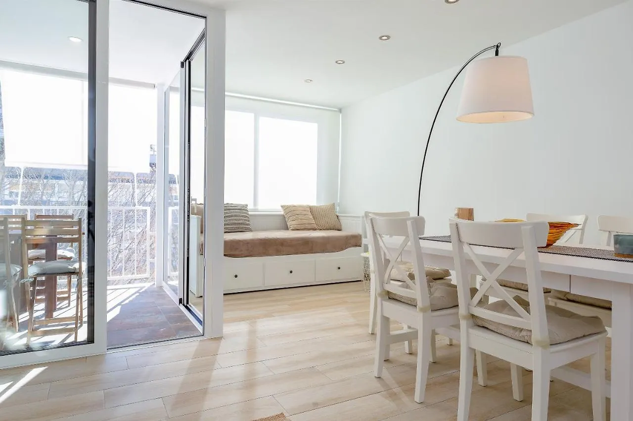 V008 - Estrella De Relja - Roses Apartment