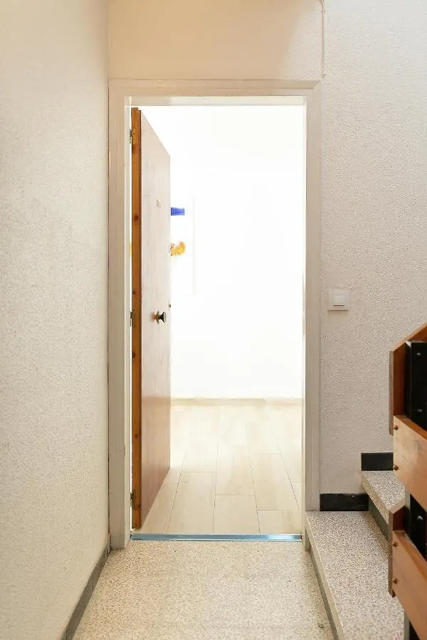 V008 - Estrella De Relja - Roses Apartment